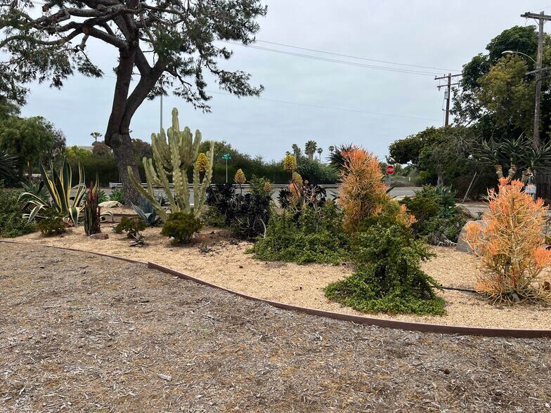 More Photos Of 2808-2810 Pio Pico Dr, Carlsbad Office For Lease