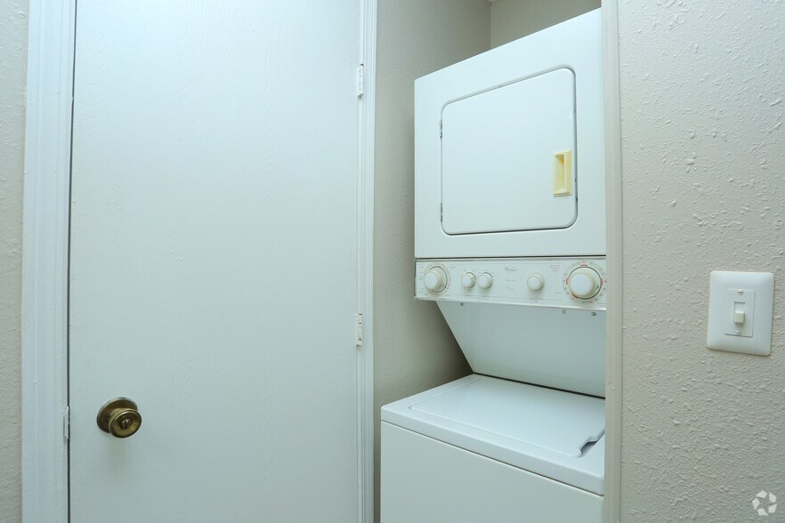 More Photos Of 6326 S 107th East Ave, Tulsa Apartments For Sale