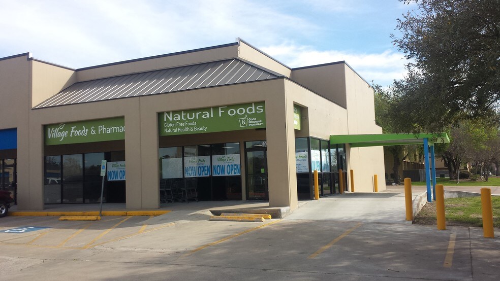 More Photos Of 3030 E 29th St, Bryan Storefront Retail Office For Lease