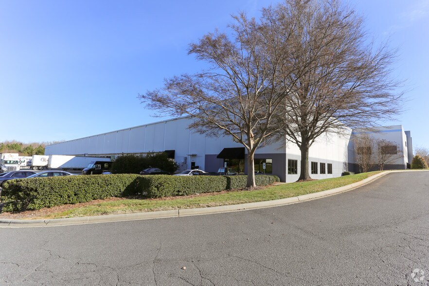 More Photos Of 5901 Long Creek Park Dr, Charlotte Warehouse For Lease