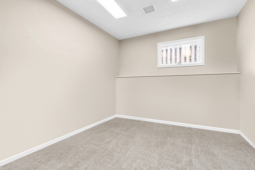 More Photos Of 2 Garfield Ave, Toms River Medical For Sale