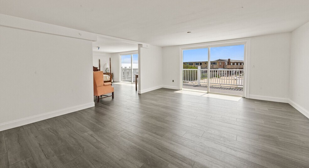 More Photos Of 706 Shore Rd, North Truro Apartments For Sale