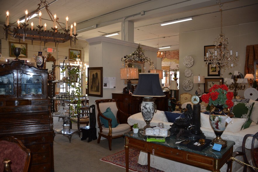 More Photos Of 201 S Main St, Enterprise Department Store For Sale