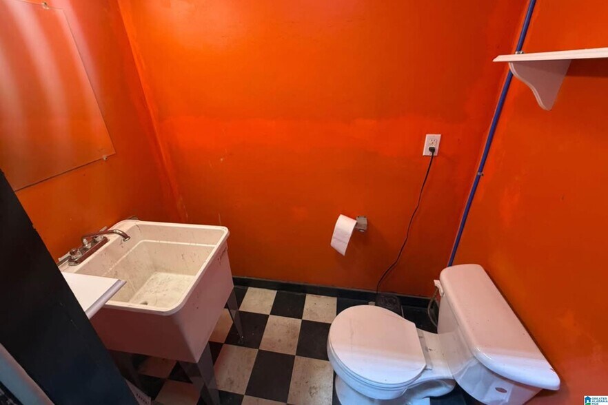 More Photos Of 765 Hart Cir, Warrior Industrial For Sale