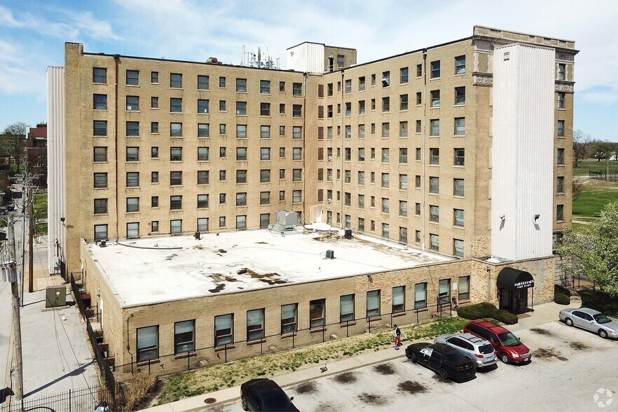 More Photos Of 3620-3630 N Spring Ave, Saint Louis Storefront For Lease