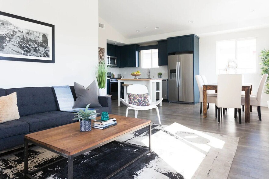 More Photos Of 3672 Percy St, Los Angeles Apartments For Sale
