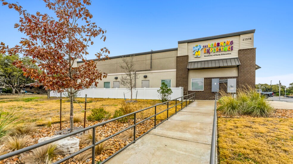 More Photos Of 21550 Bulverde Blvd, San Antonio Daycare Center For Sale