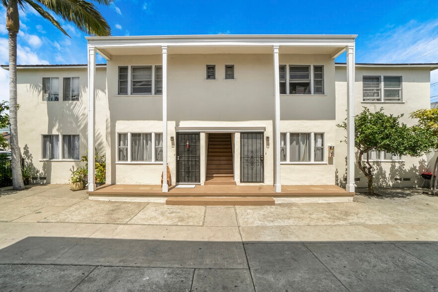 Primary Photo Of 12314 Washington Pl, Los Angeles Apartments For Sale
