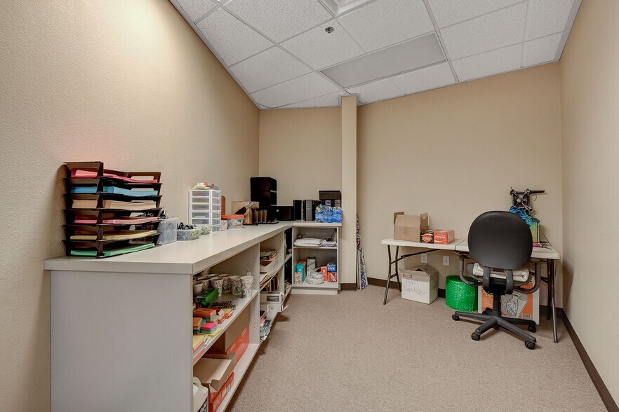 More Photos Of 9900 Covington Cross Dr, Las Vegas Office For Lease