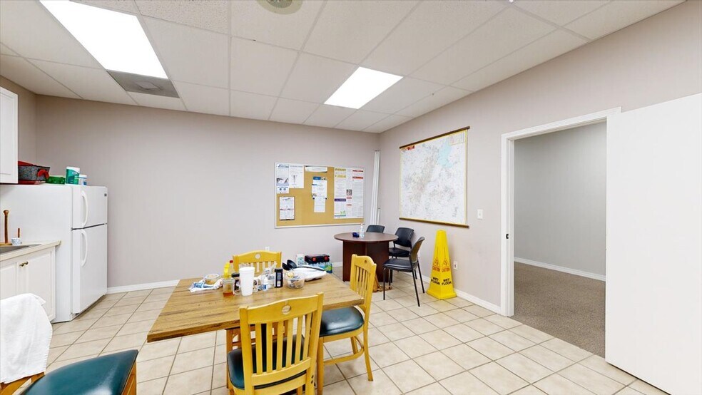 More Photos Of 113 Bo Bo Dr, Crystal Springs Freestanding For Lease