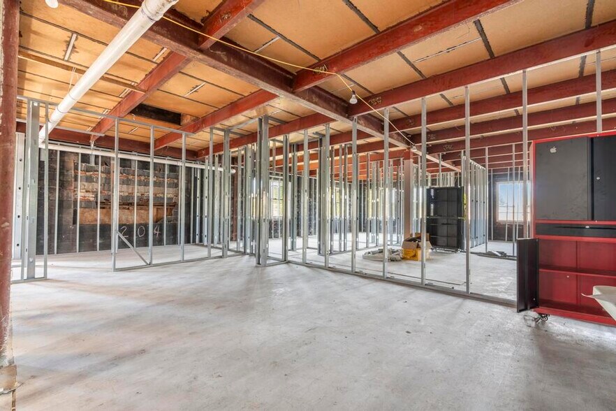 More Photos Of 621 Farmington Ave, Hartford Apartments For Sale