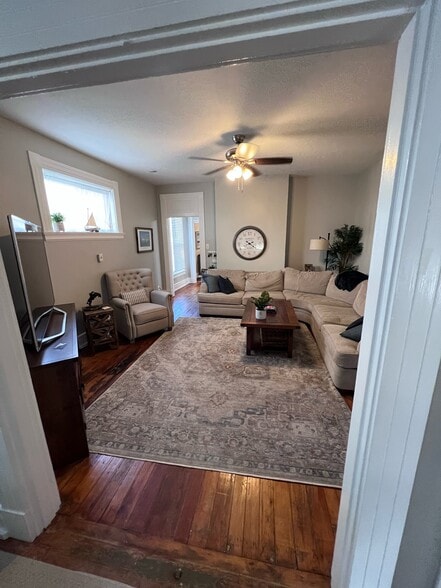 More Photos Of 313 Fairfield Ave, Bellevue Storefront Retail Residential For Sale