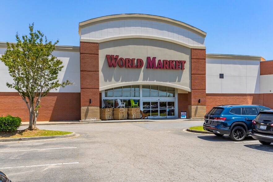 More Photos Of 946 Orleans Rd, Charleston Unknown For Lease