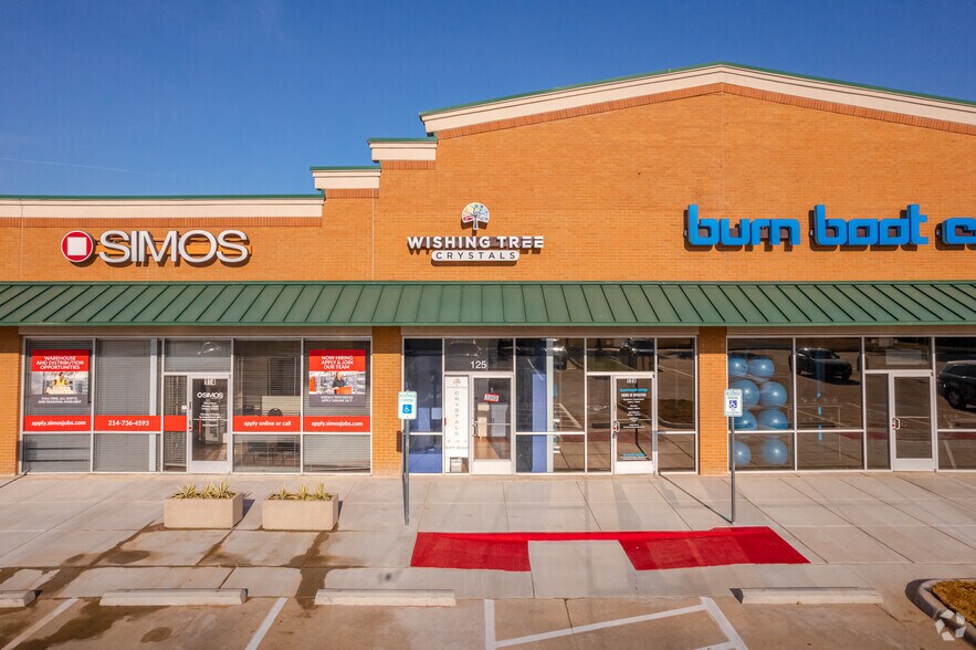 More Photos Of 2122 Rufe Snow Dr, Keller Storefront For Sale