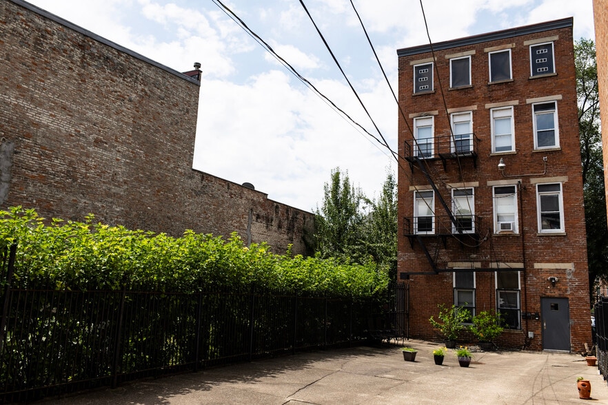 Primary Photo Of 2035 Elm St, Cincinnati Apartments For Sale