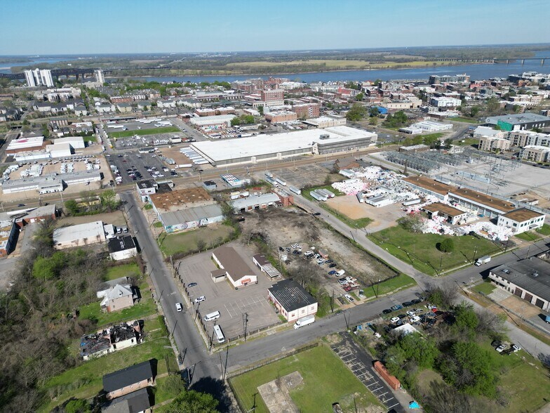 More Photos Of 259 Webster Ave, Memphis Warehouse For Sale