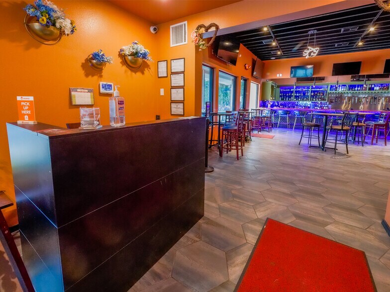 More Photos Of 1355 N Loop 336 E, Conroe Restaurant For Sale