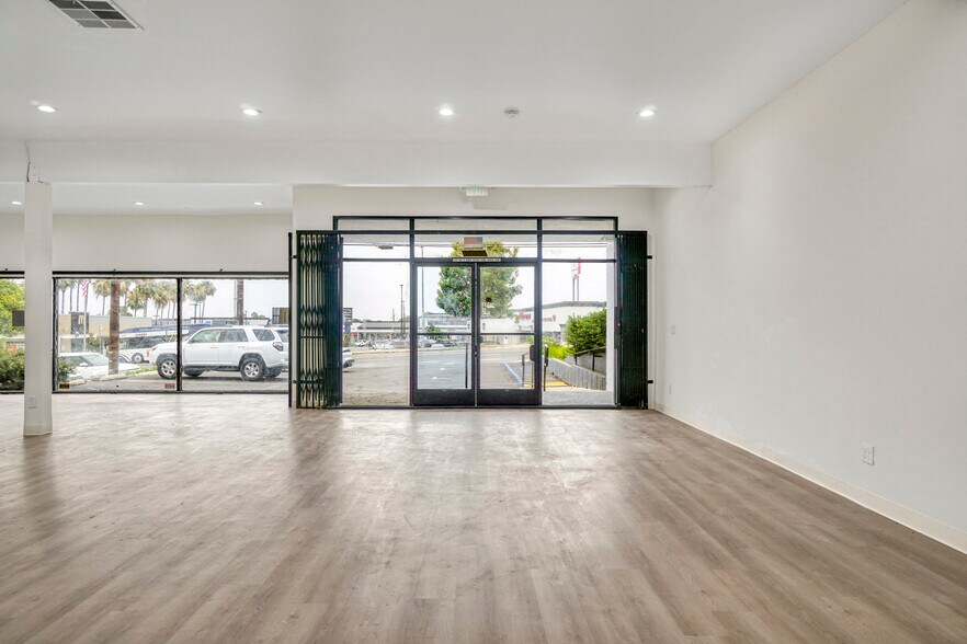 More Photos Of 29413 S Western Ave, Rancho Palos Verdes Freestanding For Lease