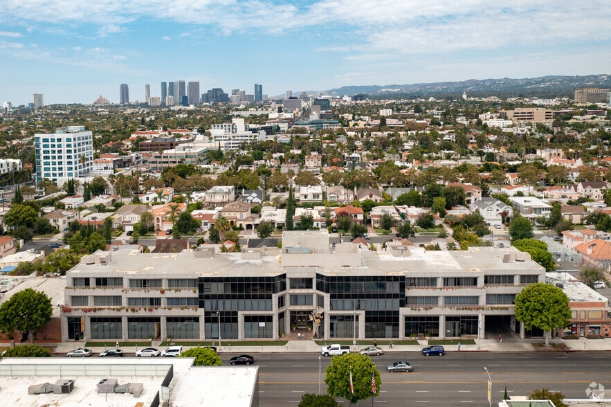 More Photos Of 99 N La Cienega Blvd, Beverly Hills Medical For Lease