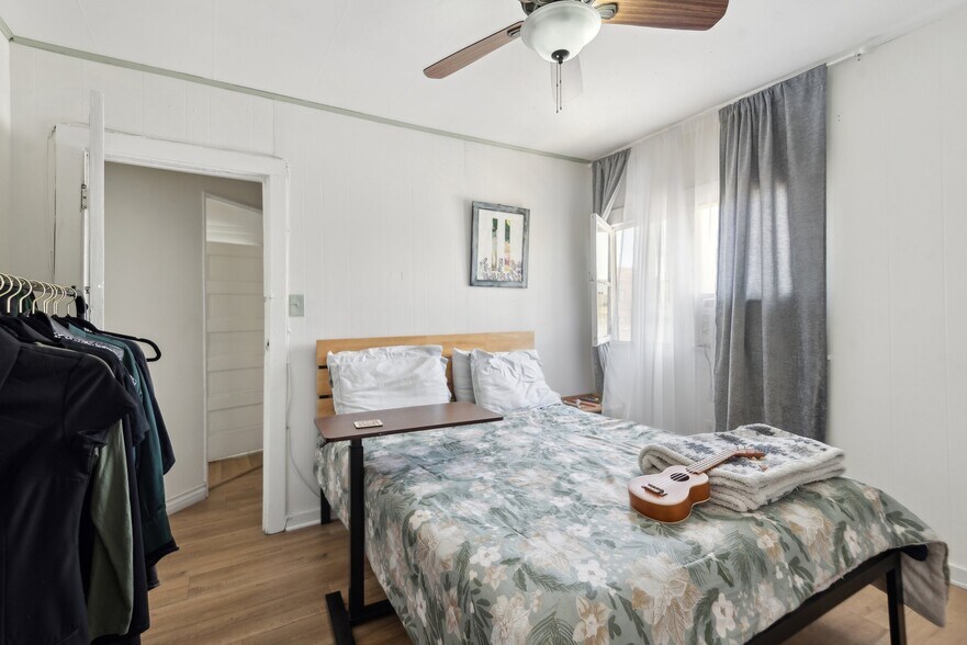 More Photos Of 426 Ivy St, Glendale Apartments For Sale