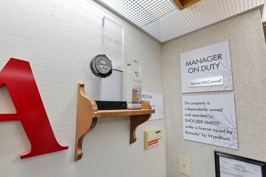 More Photos Of 509 S Wooster Ave, Strasburg Hotel For Sale