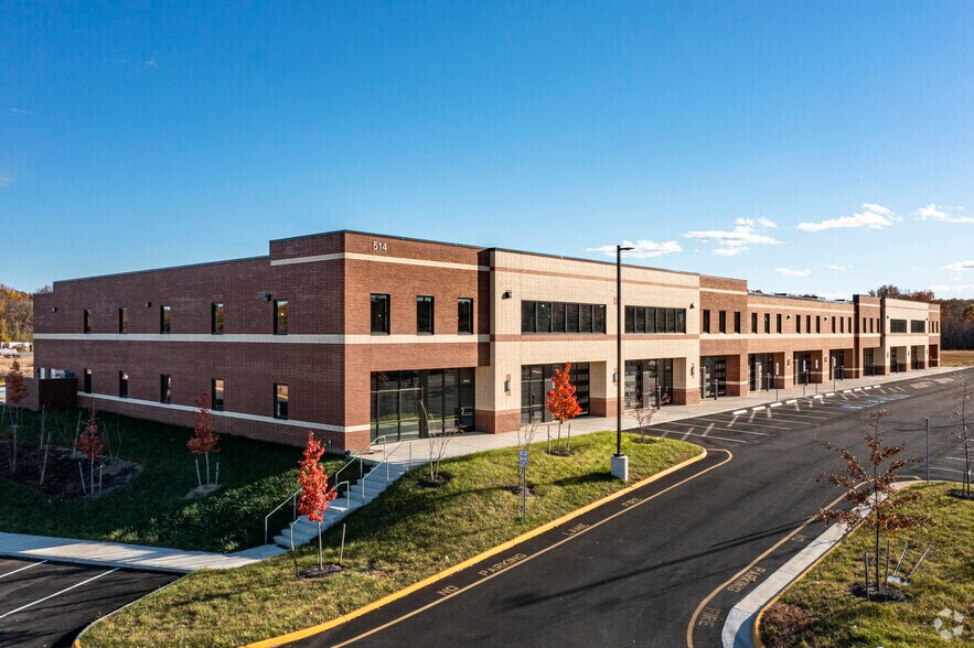 More Photos Of 514 Lansdowne Rd, Fredericksburg Flex For Lease