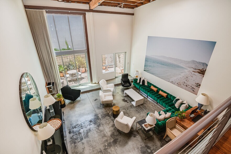 More Photos Of 2100 Abbot Kinney Blvd, Venice Office For Lease