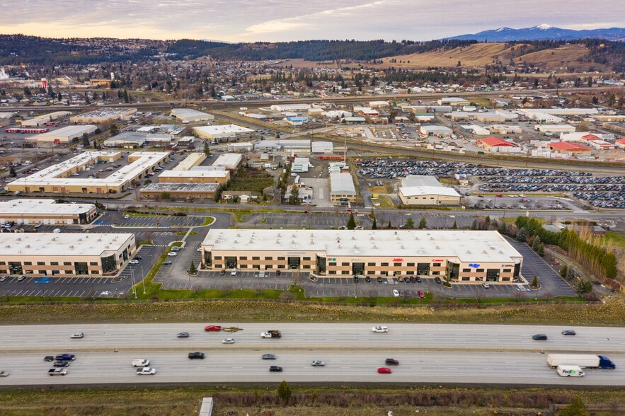 More Photos Of 10102 E Knox Ave, Spokane Valley Flex For Lease