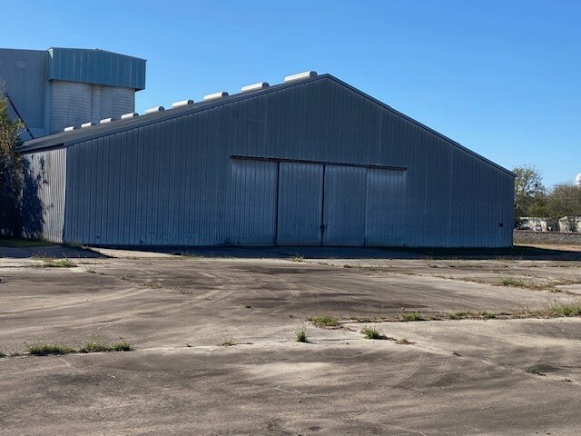 More Photos Of 0 Fannin St, Edna Warehouse For Sale