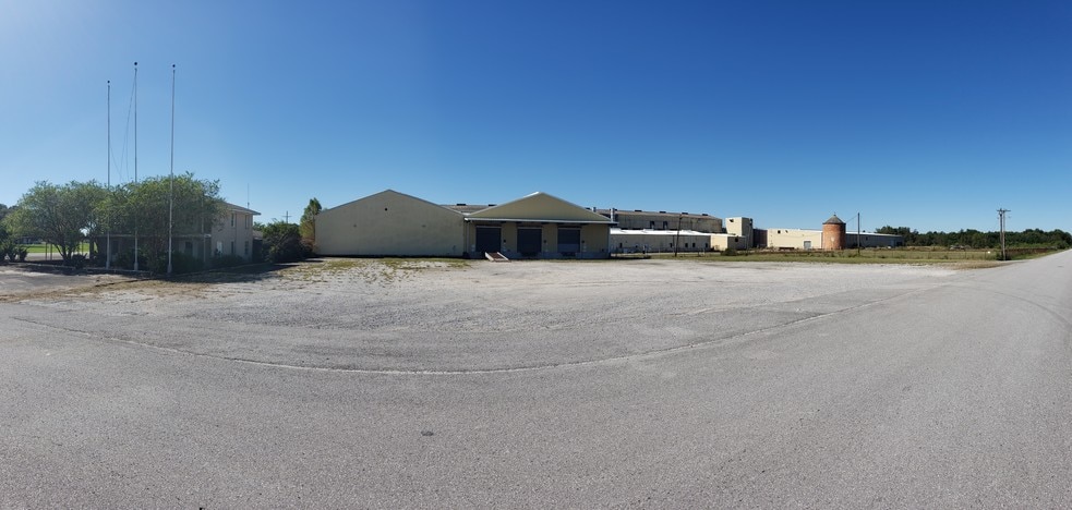 More Photos Of 139 Joe Brown Rd, Lockport Warehouse For Sale