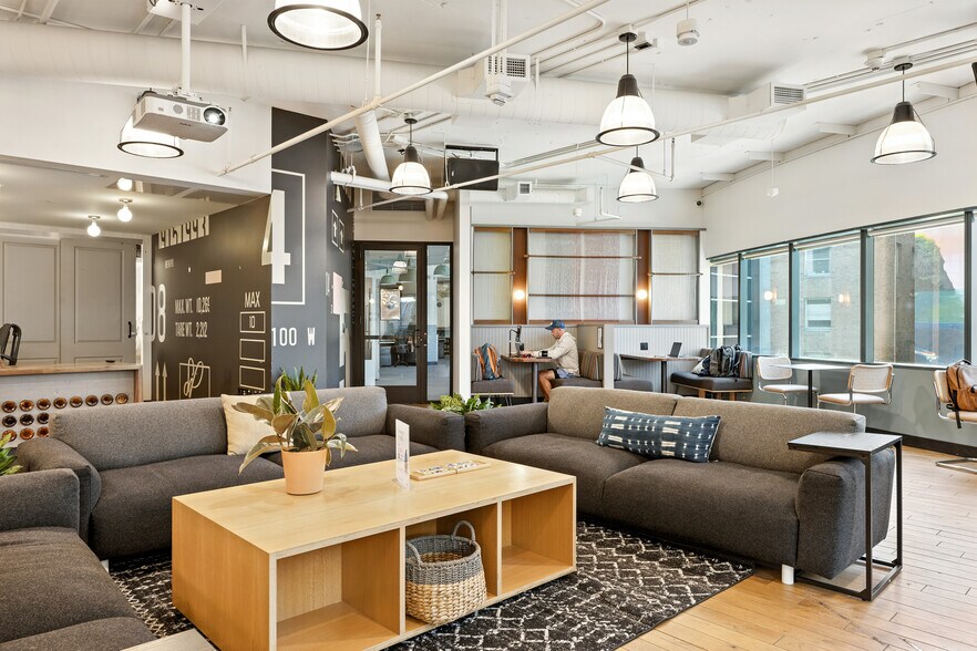 More Photos Of 100 W Broadway, Long Beach Office For Lease