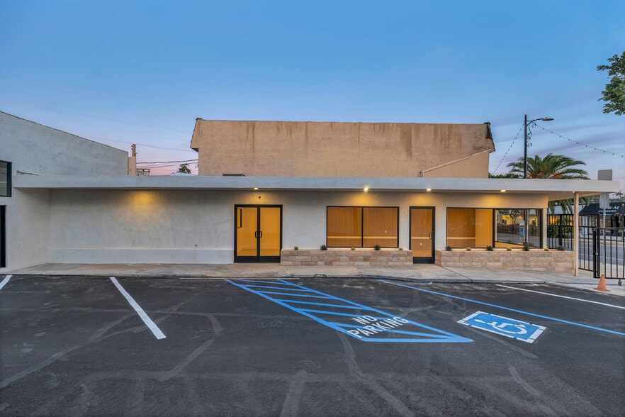 More Photos Of 17733 Chatsworth St, Granada Hills Auto Repair For Lease