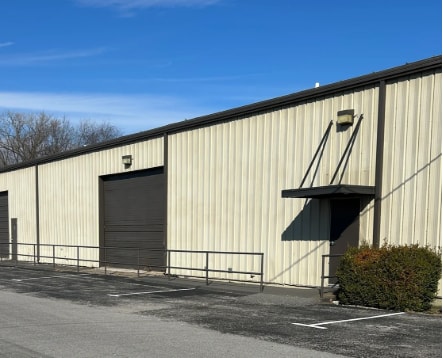 More Photos Of 851 Lovers Ln, Bowling Green Warehouse For Lease