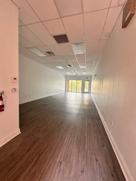 More Photos Of 5911 NW 173rd Dr, Hialeah Office For Lease