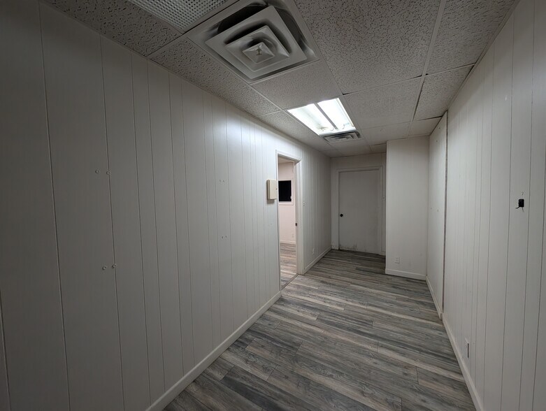 More Photos Of 3821 Kermit Hwy, Odessa Warehouse For Lease