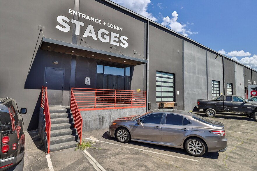 More Photos Of 12224 Montague St, Pacoima Distribution For Lease