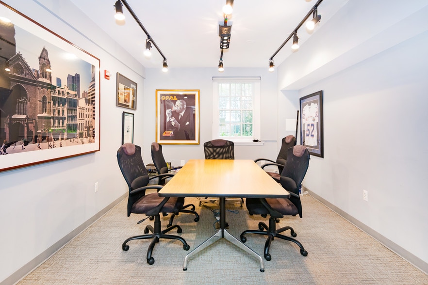 More Photos Of 3401 Greenway, Baltimore Apartments For Sale