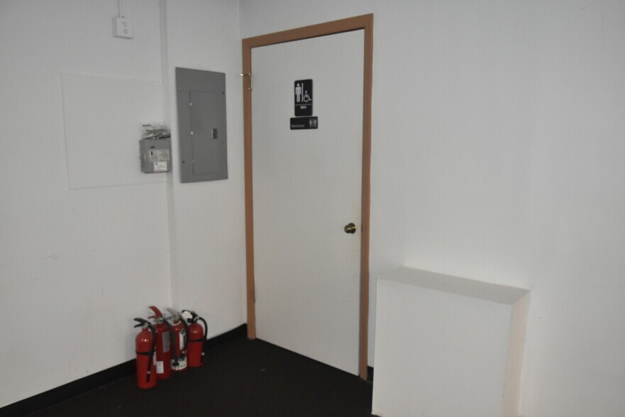 More Photos Of 1301 Beville Rd, Daytona Beach Medical For Sale