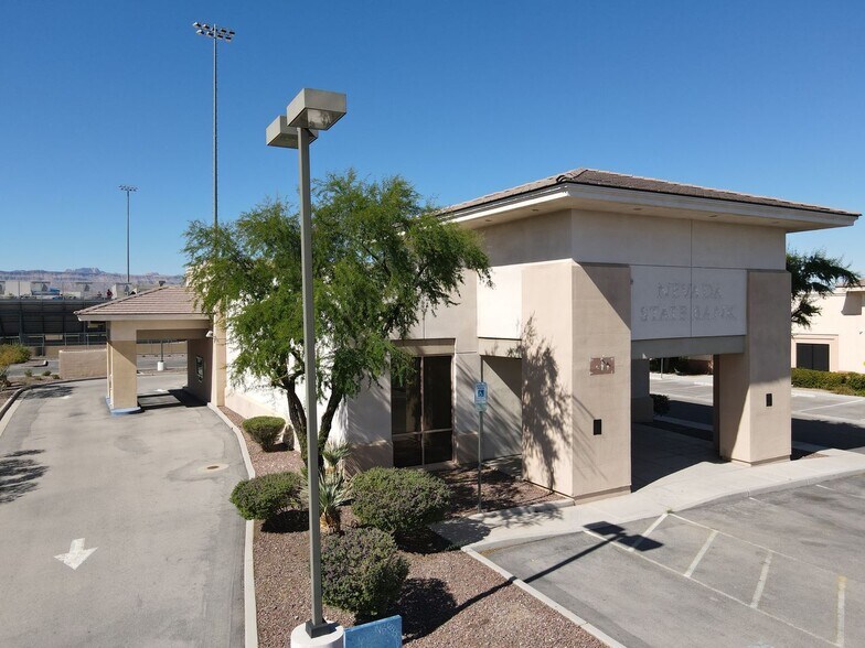 More Photos Of 5547 S Rainbow Blvd, Las Vegas Bank For Lease