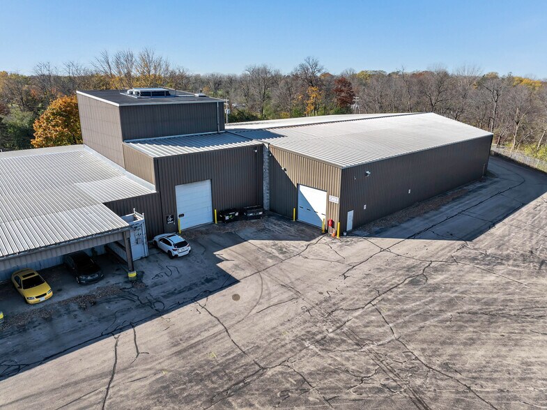 More Photos Of 3972 S US Highway 45, Oshkosh Warehouse For Sale