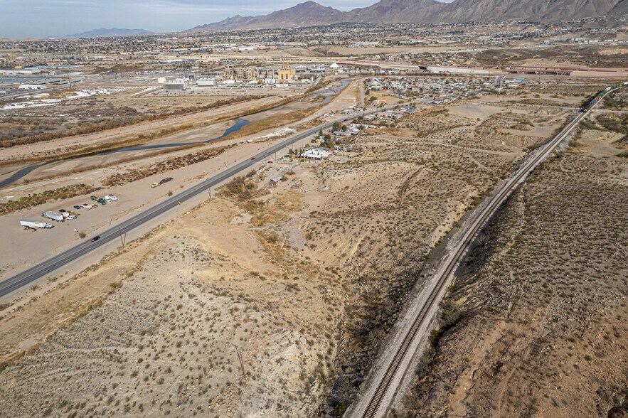 More Photos Of 575 Mcnutt Rd, Sunland Park Land For Sale