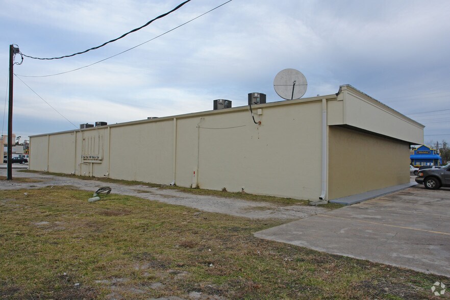 More Photos Of 1509 N 16th St, Orange Storefront For Lease