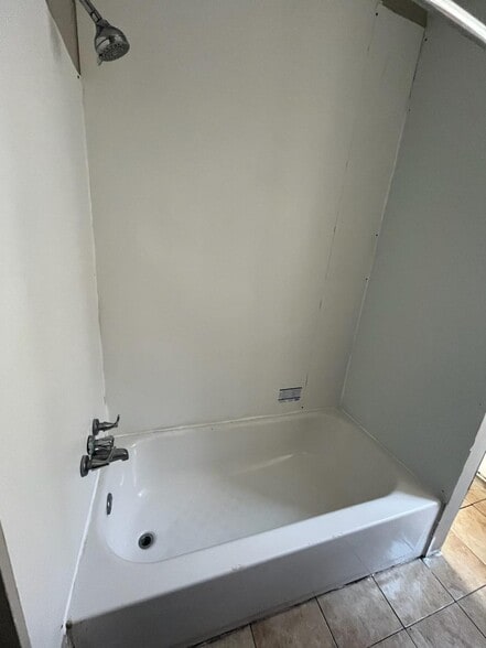 More Photos Of 6249 Haverford Ave, Philadelphia Storefront Retail Residential For Lease