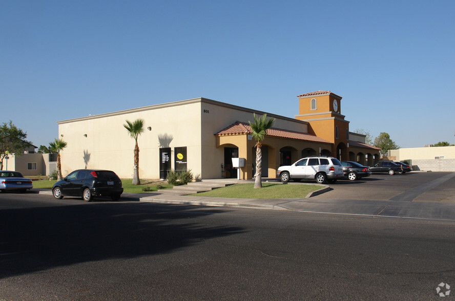 Primary Photo Of 801 E Birch St, Calexico General Retail For Sale