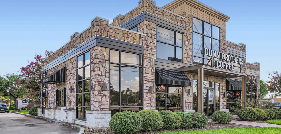 Primary Photo Of 201 S Friendswood Dr, Friendswood Freestanding For Lease