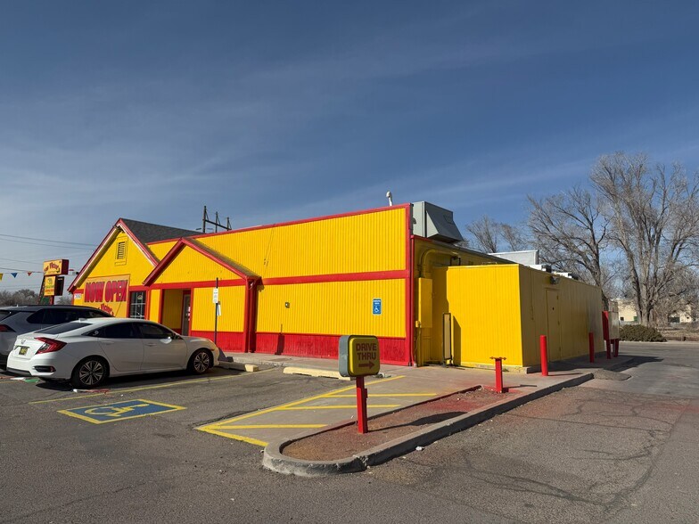More Photos Of 3550 Isleta Blvd SE, Albuquerque Fast Food For Sale