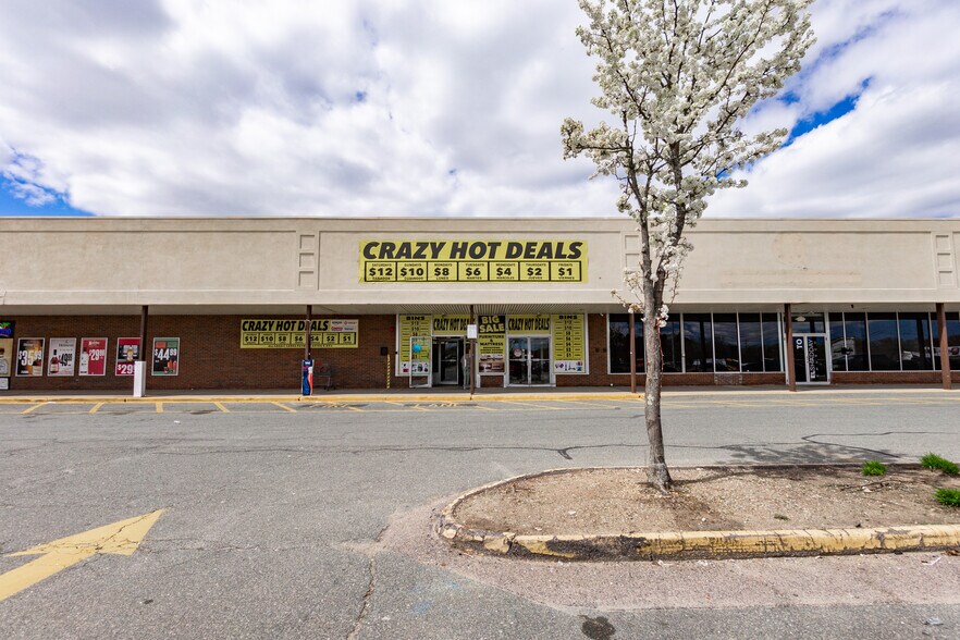 More Photos Of 846 N Main St, Brockton Unknown For Lease