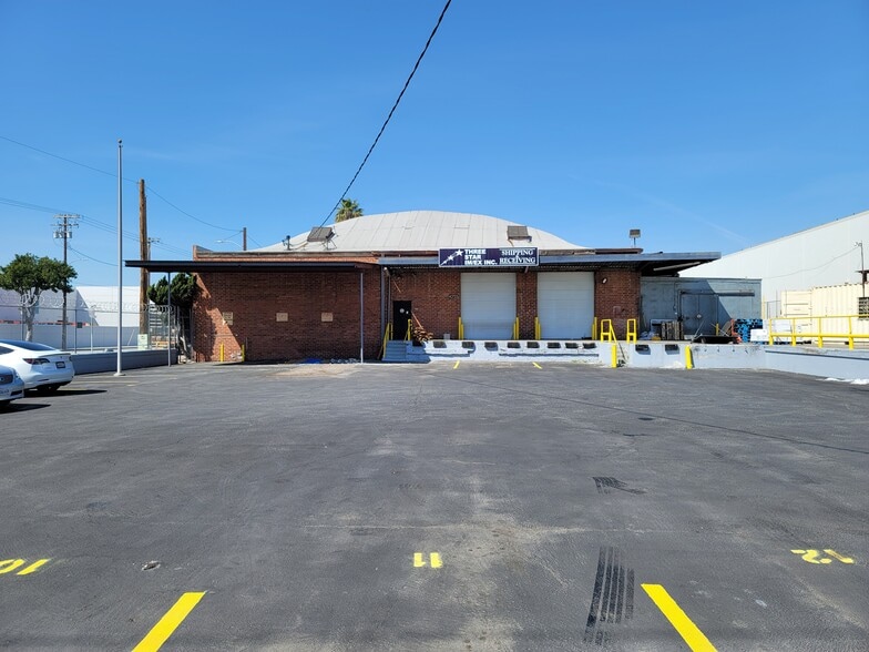 More Photos Of 4255 District Blvd, Vernon Warehouse For Sale