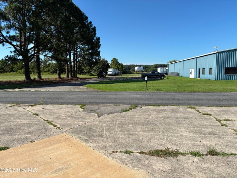 More Photos Of 161 T Com Dr, Elizabeth City Warehouse For Sale