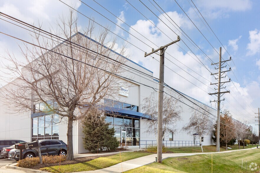 Primary Photo Of 11101 Franklin Ave, Franklin Park Distribution For Lease